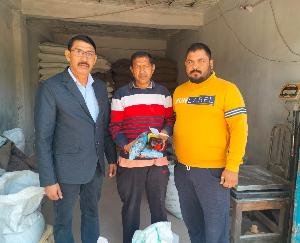 Solan: Naib Tehsildar conducted surprise inspection of fair price shops