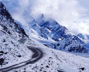 Weather changed in Himachal, light snowfall started in high altitude areas