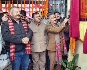 Gift of Rs 100 crore to Rohru, CM Sukhu inaugurated CA store worth Rs 29 crore