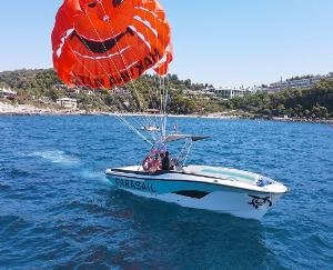 Bilaspur: Parasailing started in Gobind Sagar Lake, two minute ride for two thousand rupees