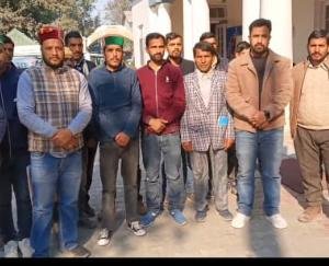 Chamba: Villagers submitted memorandum to the Deputy Commissioner demanding division of Gram Panchayat Brehi.