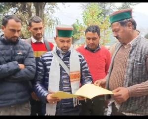 Chamba: People of Gadyog Muhal said, there are difficulties in reaching Diola Panchayat office.