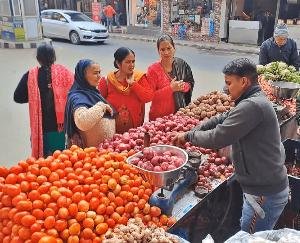 All street vendors will be removed from Mandi city, a new street vendor market will be built here.