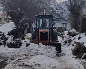 Machinery engaged in snow removal work in Lahaul-Spiti, Meteorological Department again expressed the possibility of snowfall