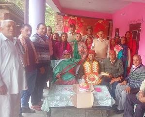Ex-servicemen of Khundian celebrated the birthday of 98 year old ex-serviceman of the area.