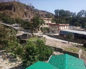 परवाणू में किया सैनिटाइजर का छिड़काव