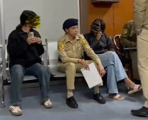 Dharamshala:- Taking -lift -for- tourists- became- fatal, -girls- saved -their -lives- by -jumping- from -the- moving -vehicle