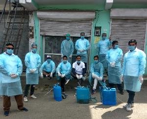 विधायक रामलाल ठाकुर ने  कहलूर विकास सेवा संस्था को की सेनेटाइजर किट प्रदान