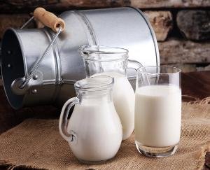 पचास बेहद गरीब परिवारों को प्रतिदिन निशुल्क दूध दे रही ये संस्था