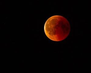 The rarest lunar eclipse of the century will happen, such a coincidence will happen after 100 years, do not do this even by mistake
