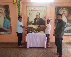 सोशल डिस्टैंसिंग के साथ मनाई बाबा साहेब भीमराव आम्बेडकर जयंती