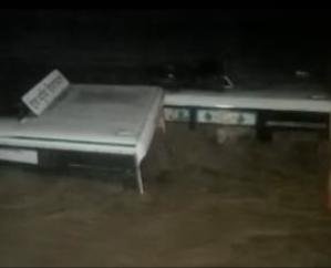 Mandi_Rain_causes_havoc_in_Dharampur_Sarkaghat_people_remained_scared_throughout_the_night