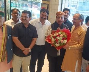 Una_Dayal_Sweets_extends_the_journey_of_sweetness_opens_fourth_outlet_in_Amb