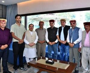 Kullu-Bijli-Mahadev-Ropeway-Protest-Committee-meets-JP-Nadda-in-Delhi