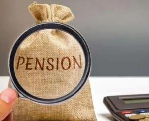 Now-Class-IV-employees-working-on-daily-wages-will-also-get-the-benefit-of-OPS