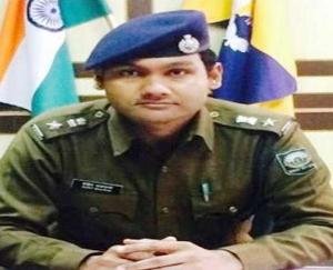 जांच एवं स्क्रीनिंग के कार्य को सुनिश्चित बना रहा पुलिस बल
