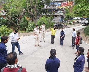 जेएनवी महाराष्ट्र से कुनिहार पहुंचे माइग्रेंट छात्र