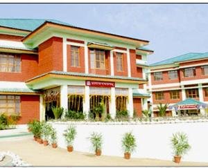 Kangra_Students_from_the_B.Ed._Department_of_the_Vedvyas_Campus_topped_the_entire_university.