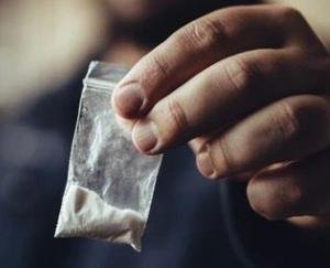 Solan_Youth_arrested_with_2.22_grams_of_chitta_in_Dharampur_case_registered