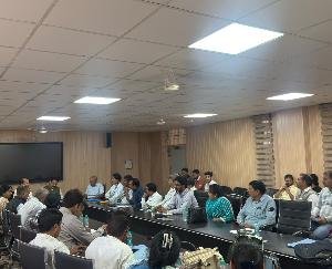  Indora: Review meeting of Social Justice Department held under the chairmanship of MLA Malendra Rajan