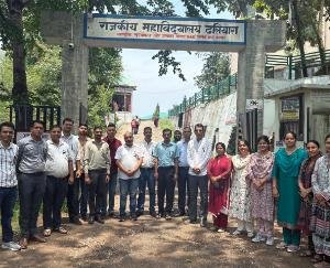 Dhaliara College teachers protest demanding DPC and CAS notification.