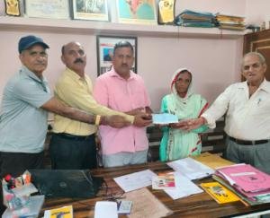  Kangra: Ex-servicemen from Khundian set an example of humanity.