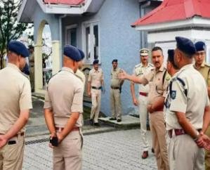 Shimla Police busts 'Chitta' (synthetic drug) network; WhatsApp chats reveal links extending to Chandigarh and Mohali; two key smugglers arrested.