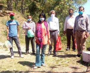 सराहनीय कार्य कर रहे जल कर्मी