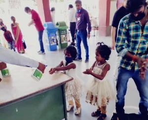 श्रमिक स्पेशल'' ट्रेन में बैठते ही लौटी मुस्कान