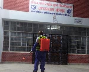 कोरोना से लड़ाई में अग्रीण भूमिका निभा रहे अशोक पठानियाँ
