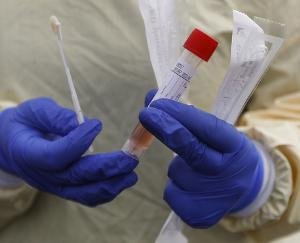 टेस्टिंग और स्क्रीनिंग