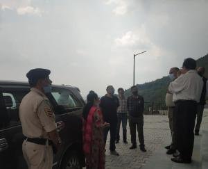 डीसी सोलन ने दाड़लाघाट में किया औचक निरिक्षण