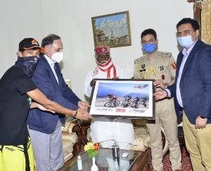 साइकिलिंग एसोसिएशन के अध्यक्ष ने राज्यपाल से की भेंट