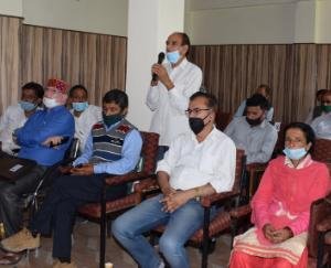 कण्डाघाट में नगर नियोजना अधिनियम के सम्बन्घ में जन सुनवाई आयोजित