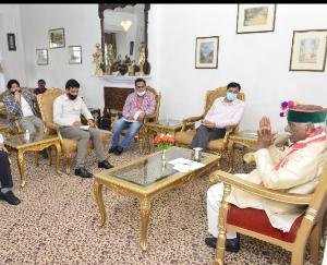 राज्यपाल ने मोबाइल नेटवर्क संचालकों से की बातचीत