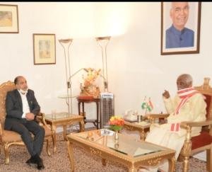 राज्यपाल बंडारू दत्तात्रेय ने मनाया अपना 73वां जन्मदिन