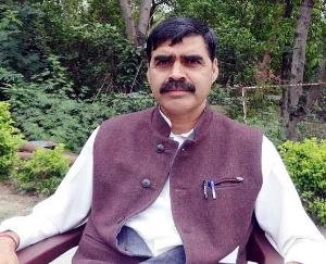 मुख्यमंत्री दे रहे बचकाना और बेसमझी वाला वक्तव्य : बंबर ठाकुर