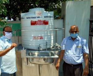 नगर परिषद ने लगाई फुट हैंड वाश मशीन