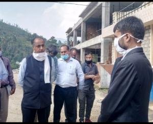 मुख्यमंत्री ने सराज विधानसभा क्षेत्र के विकासात्मक कार्यों का लिया जायजा