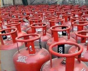 बिना गैस कनैक्शन के हिमाचली परिवारों को वितरित किए जाएंगे गैस कनैक्शन