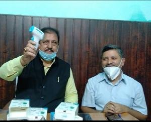 46 ग्राम पंचायतों में अब थर्मल स्कैनर बांटेगे रामलाल ठाकुर