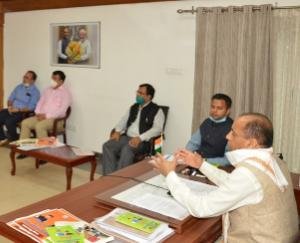 मुख्यमंत्री ने ग्राम कौशल योजना के लाभार्थियों से की बातचीत