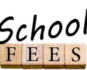 आदर्श विद्या मंदिर धुन्धन ने माफ़ की अप्रैल माह की फीस 