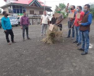 कुरगन ग्राम सुधार समिति ने फूंका चीन के राष्ट्रपति का पुतला 