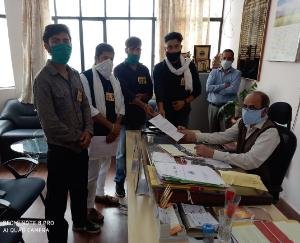 ABVP ने छात्र मांगो हेतु DS को सौंपा ज्ञापन