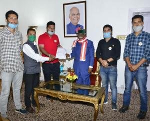 NSUI ने राज्यपाल से की मुलाकात, छात्रों की विभिन्न समस्याओं से करवाया अवगत