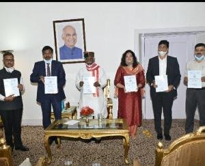 राज्यपाल ने स्वीप के अंतर्गत महत्वपूर्ण आंकड़े एकत्रित करने पर राज्य निर्वाचन विभाग के प्रयासों की सराहना की