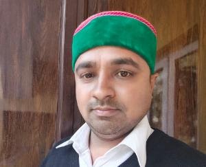 फसल के अंतिम चरम पर खाद न मिलने से बढ़ी किसानो की चिंता 