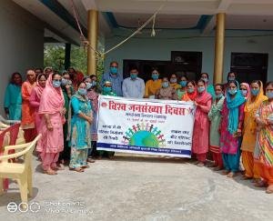 खंड स्वास्थ्य शिक्षक ने जनसंख्या वृद्धि से होने वाले दुष्प्रभाव के बारे में दी जानकारी