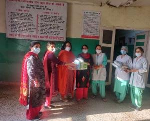 TNAI हिमाचल ने नर्सों को वितरित किए N-95 मास्क्स